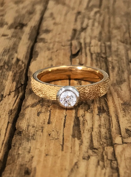 Fingerprint Engagement Ring, Yellow Gold, round, 4mm