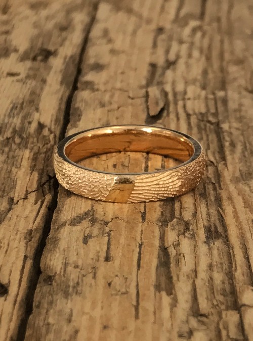 Fingerprint Engagement Ring, Yellow Gold, round, 4mm
