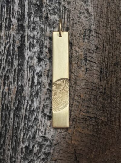 Fingerprint Bar Pendant, Yellow Gold, Vertical