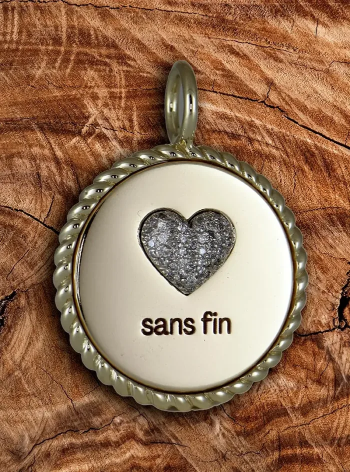 Sans Fin Pendant, Gold. Rope Frame & Pavé Diamond Heart