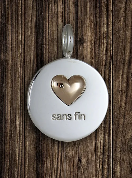 Sans Fin Pendant, Sterling Silver. Gold Heart.