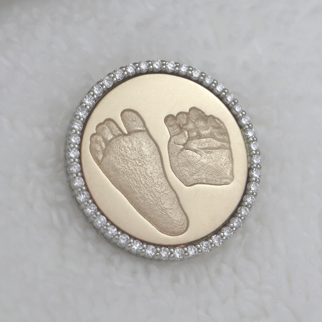 Choosing the Perfect Memorial Gift A Guide to Meaningful Jewelry Hand and Fott Print Jewelry Gold Diamonds 2025 01 07 Choosing the Perfect Memorial Gift A Guide to Meaningful Jewelry Hand and Fott Print Jewelry Gold Diamonds 2025 01 07