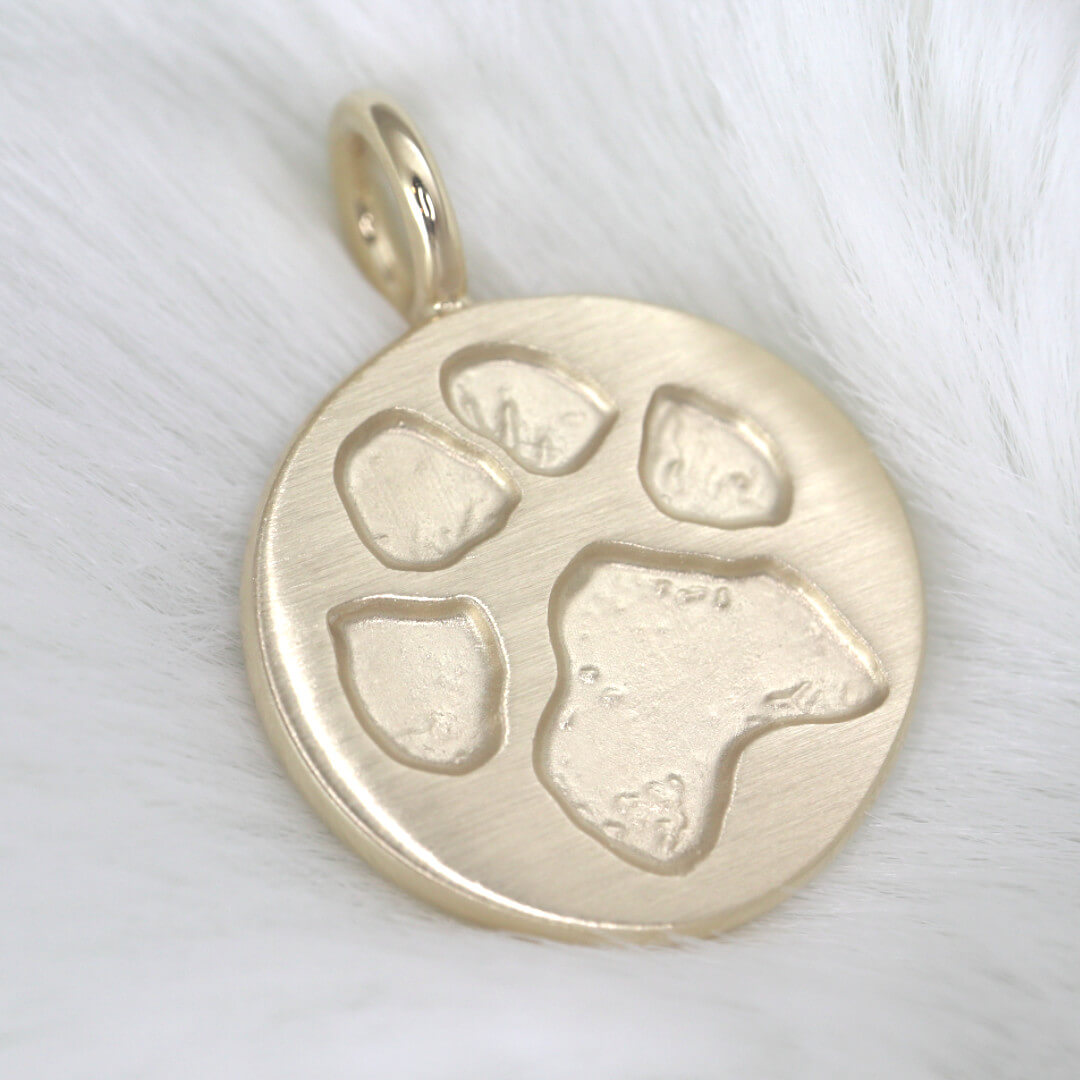 Choosing the Perfect Memorial Gift A Guide to Meaningful Jewelry Paw Print Jewelry Gold 2025 01 07 Choosing the Perfect Memorial Gift A Guide to Meaningful Jewelry Paw Print Jewelry Gold 2025 01 07